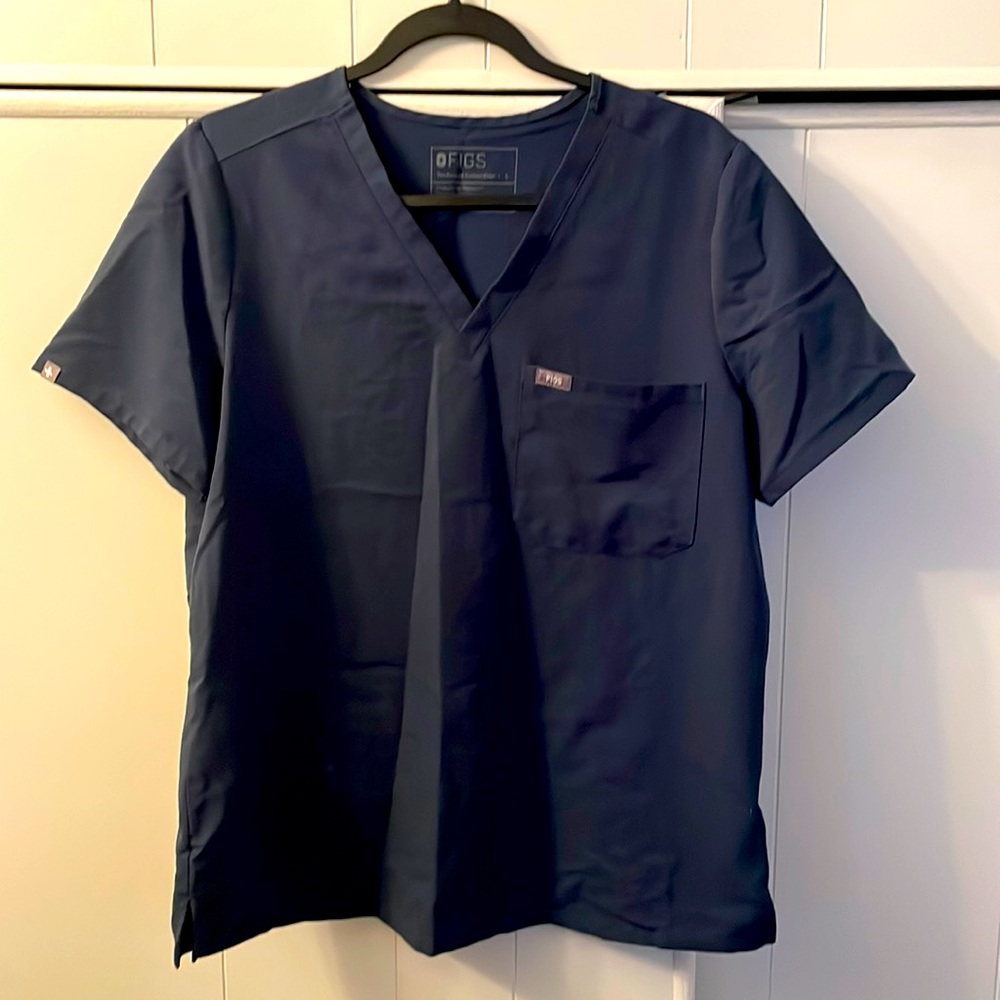 FIGS Dark Harbor Top